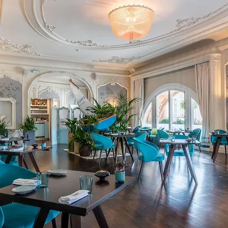 The Caledonian Edinburgh, Curio Collection By Hilton-3