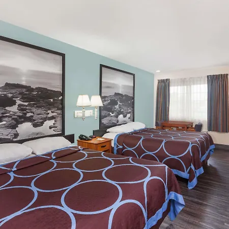 Super 8 By Wyndham El Cajon San Diego-2