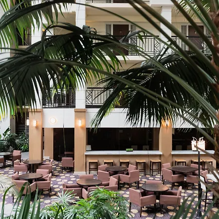 Embassy Suites By Hilton Piscataway Somerset-3