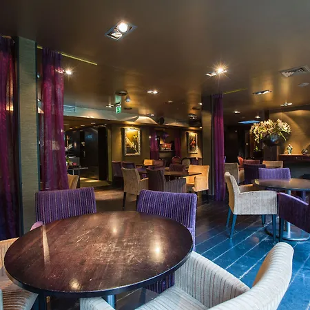 Budget Trianon Hotel-3
