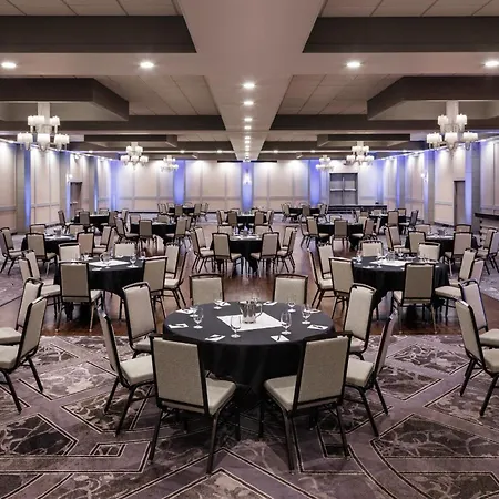 Pomeroy Hotel & Conference Centre-3