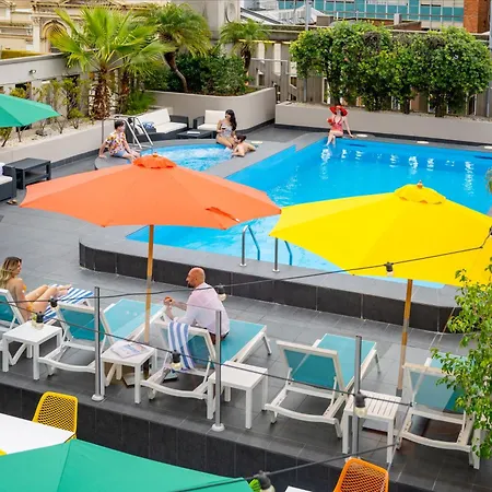 Hotel Grand Chancellor Adelaide-3