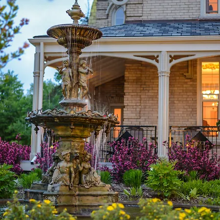 Elm Hurst Inn & Spa, Worldhotels Crafted-2