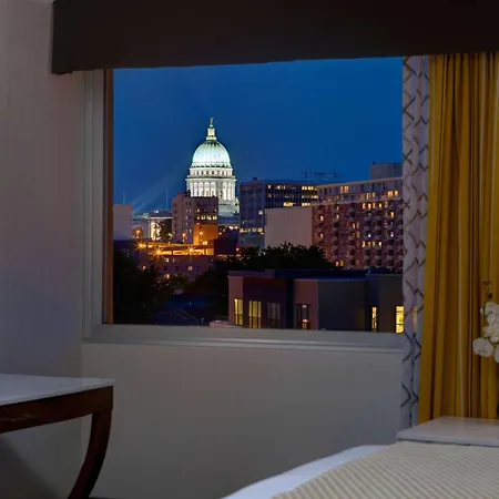 Doubletree By Hilton Madison Downtown-3