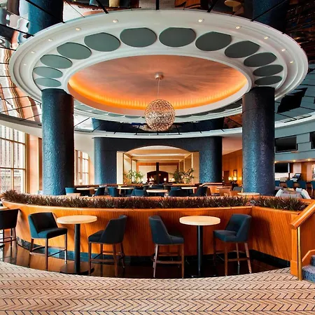 Sheraton Grand Chicago Riverwalk-2