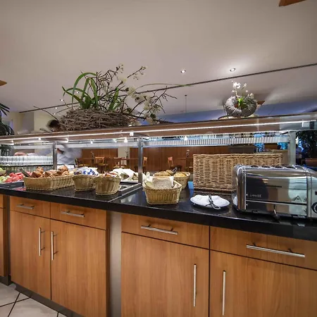 Best Western Plus Hotel Steinsgarten-3