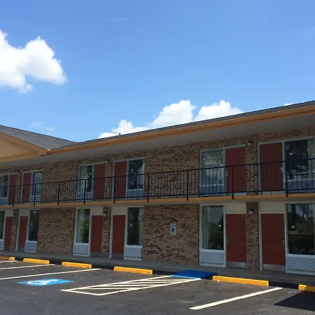 Quality Inn Manning I-95-2