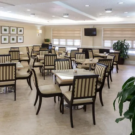 Comfort Suites Paradise Island-3