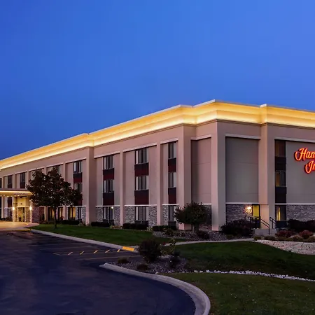 Hampton Inn Milwaukee Airport-2