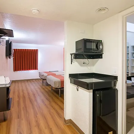 Motel 6-Tampa, Fl - Fairgrounds-3