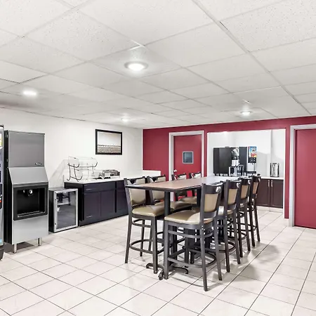 Red Lion Inn & Suites Saint Louis-2