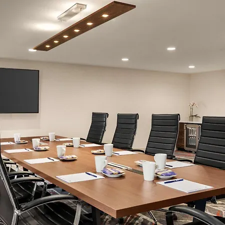 Doubletree By Hilton Columbus Dublin-3