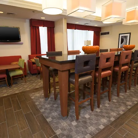 Wingate By Wyndham St Louis Airport-3