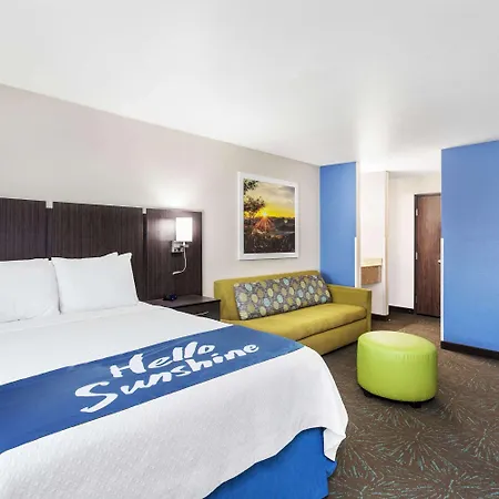 Days Inn & Suites By Wyndham East Flagstaff-3