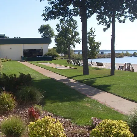Tawas Bay Beach Resort & Conference Center-2