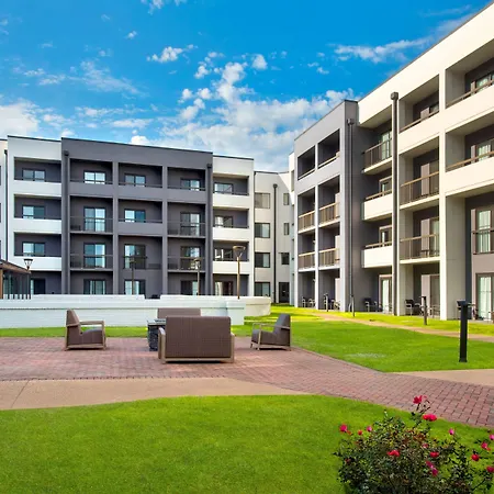 Courtyard By Marriott Rye-3