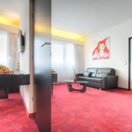 Arcotel Nike Linz-2