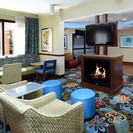 Hampton Inn Charlotte North Lake Norman-3