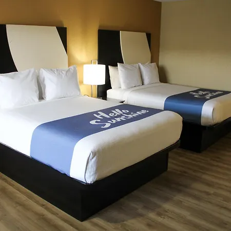 Days Inn By Wyndham Bend-2