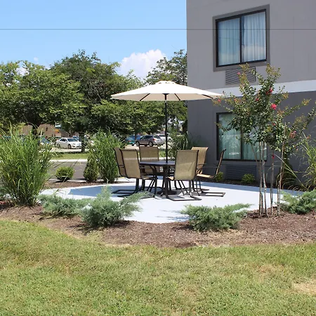 Best Western Plus Bowling Green-3