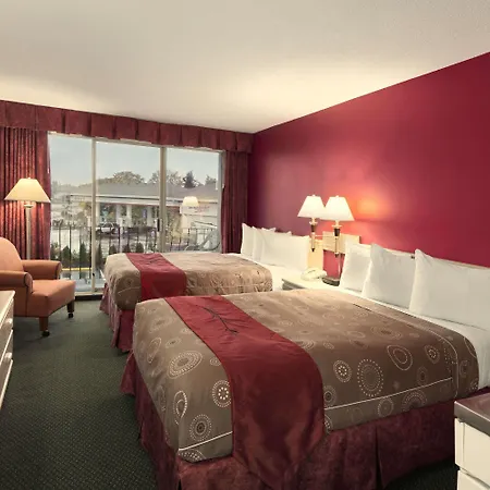 Travelodge By Wyndham Nanaimo-3