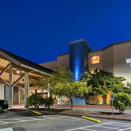 Best Western Plus Silverdale Beach Hotel-2