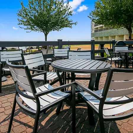 Best Western Plus Silverdale Beach Hotel-3