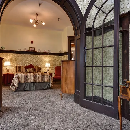 The Mansion At Elfindale-3