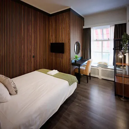 Harbour Hub Hotel-3