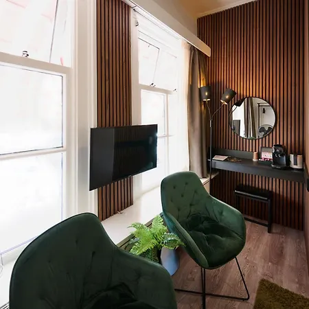 Harbour Hub Hotel-2