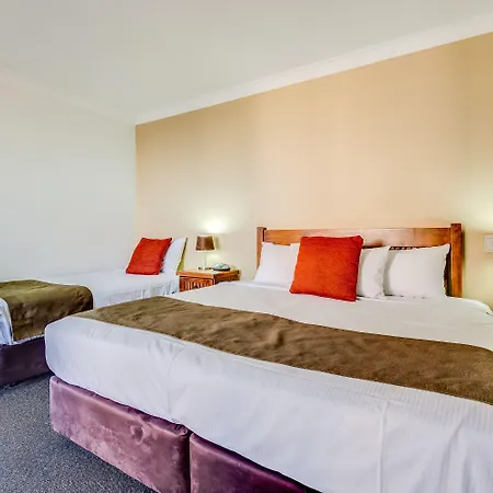 Hillcrest Apartment Hotel-3