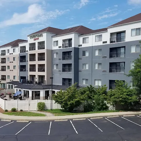 Courtyard By Marriott Norwich-3