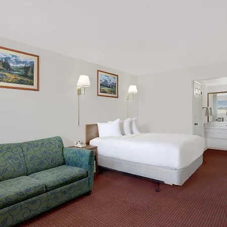 Travelodge By Wyndham Cedar City-2