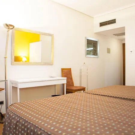 Hotel Sercotel Tres Luces-3