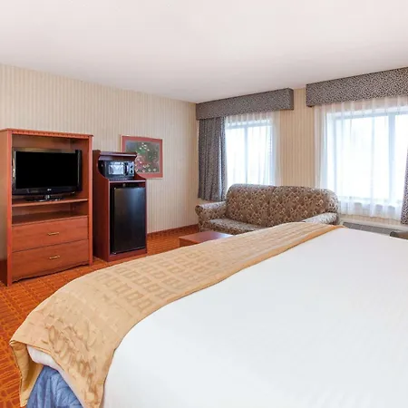 Baymont By Wyndham Detroit/Roseville-2