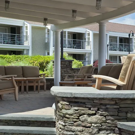 Hyannis Harbor Hotel (Adults Only)-2