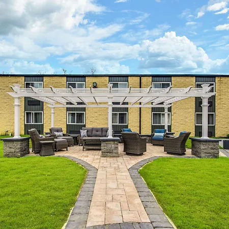 Surestay Plus Hotel By Best Western Mcguire Afb Jackson-3