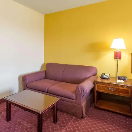 Days Inn By Wyndham Tappahannock-2