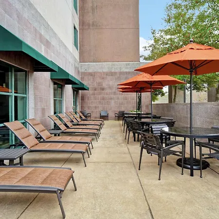 Embassy Suites Little Rock-3