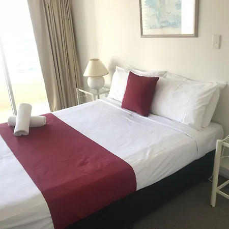 Zenith Ocean Front Apartments Gold Coast - Official Listing-2