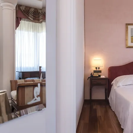 Hotel Plaza-3