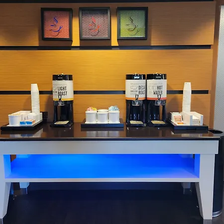 Hampton Inn Pensacola-Airport-2