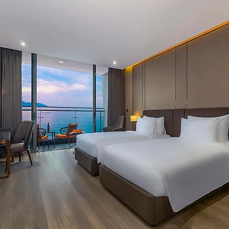 Le Sands Oceanfront Danang Hotel-2
