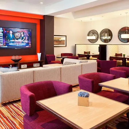 Courtyard By Marriott Pueblo-2