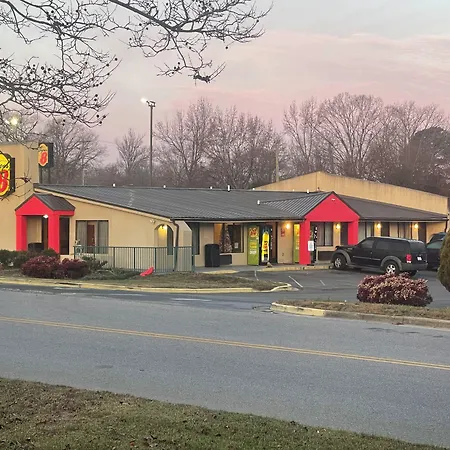 Super 8 By Wyndham Monroe-3
