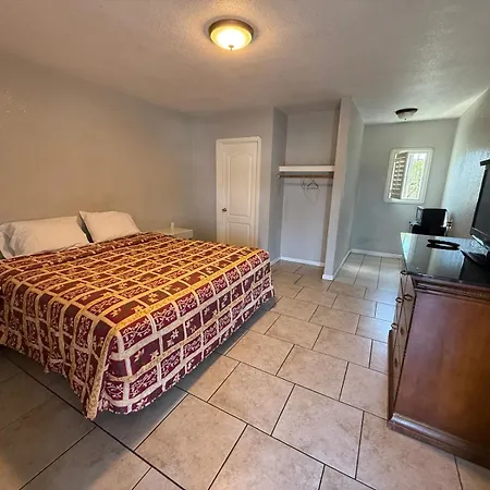 Great Value Inn & Suites-3