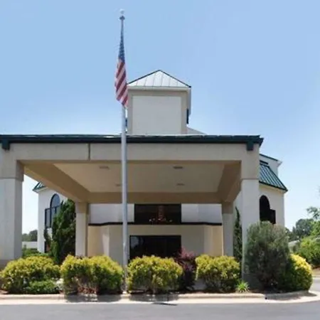Quality Inn & Suites Tarboro - Kingsboro-3