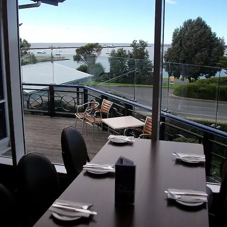 Richmond Henty Hotel-3