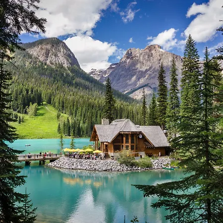 Emerald Lake Lodge-3