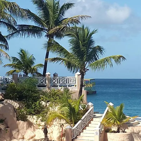 Coco Reef Resort & Spa-2